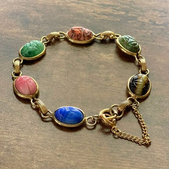 Vintage Scarab Bracelet Art Glass Gold Tone Egyptian Revival 1970s Boho Cabochon - Picture 2 of 12